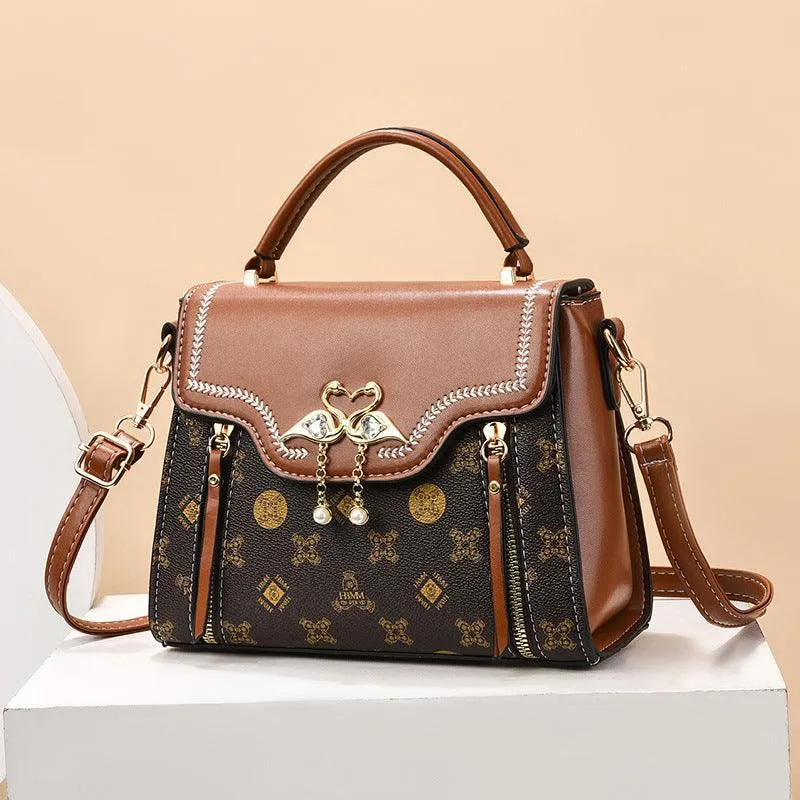 Elegant European Retro Shoulder Bag with Gold Flamingo Detail and Printed Design