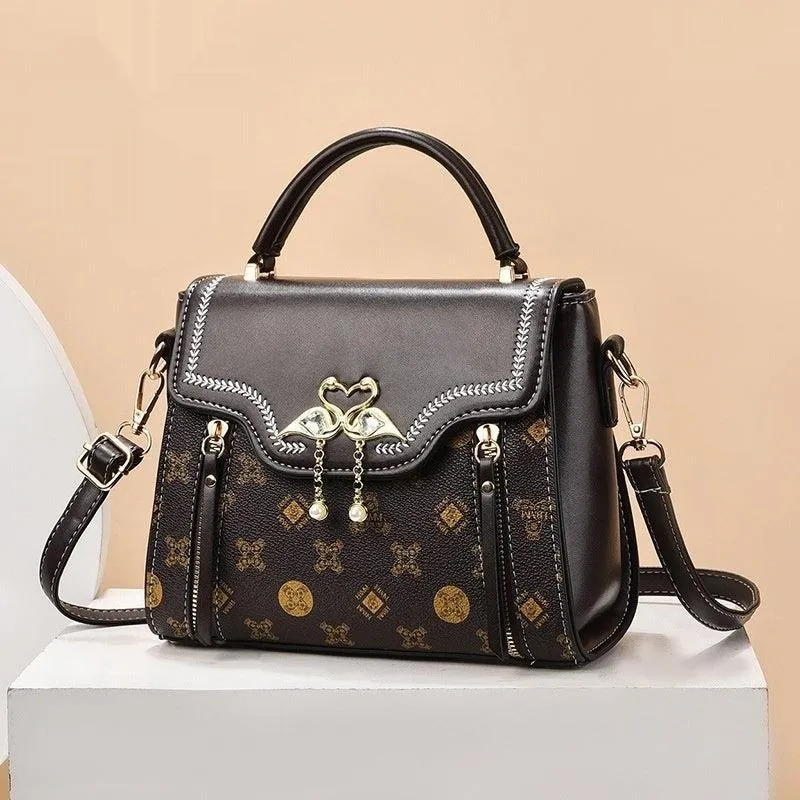 Elegant European Retro Shoulder Bag with Gold Flamingo Detail and Printed Design