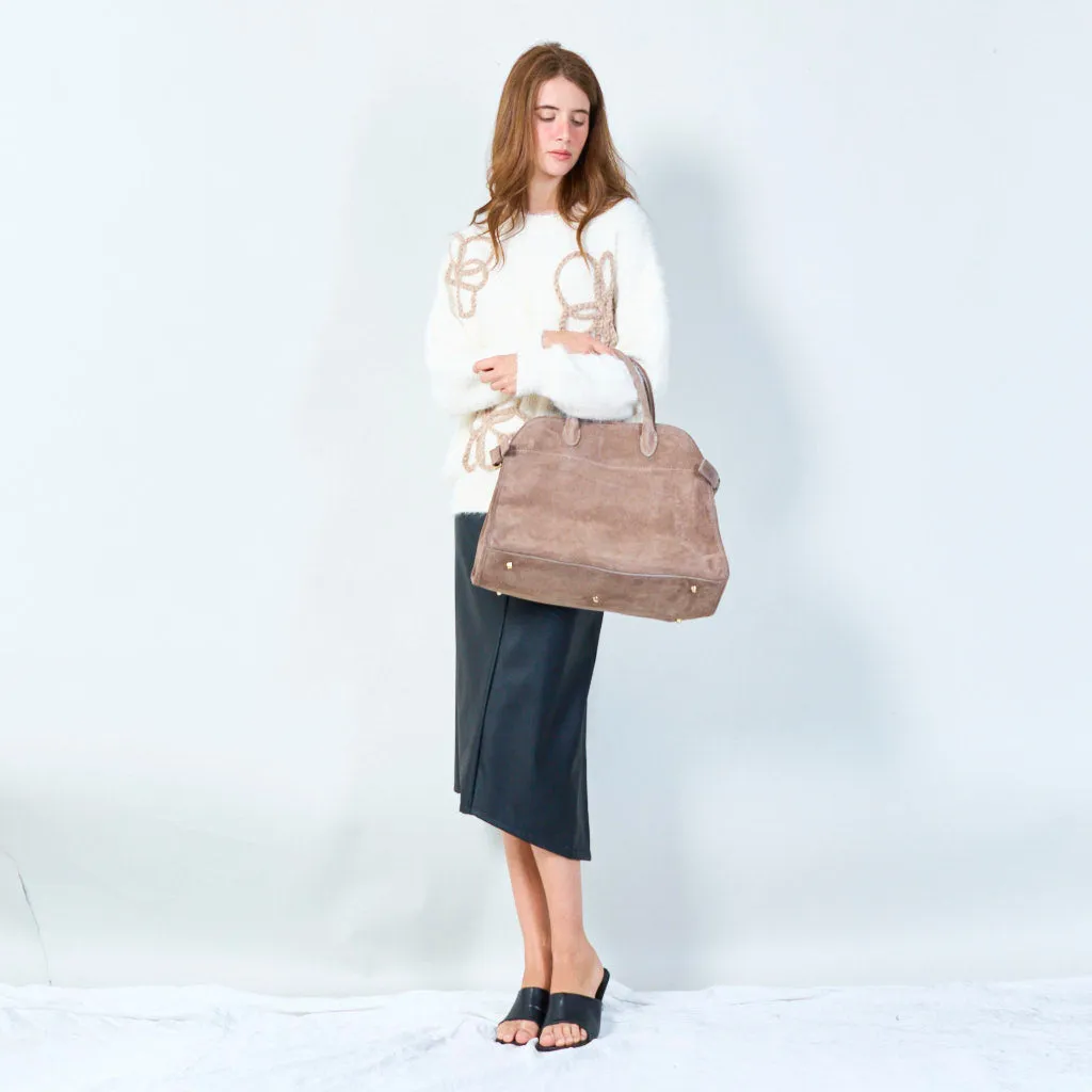 Elegant structured handbag with sturdy handles wholesale