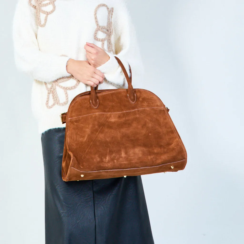 Elegant structured handbag with sturdy handles wholesale