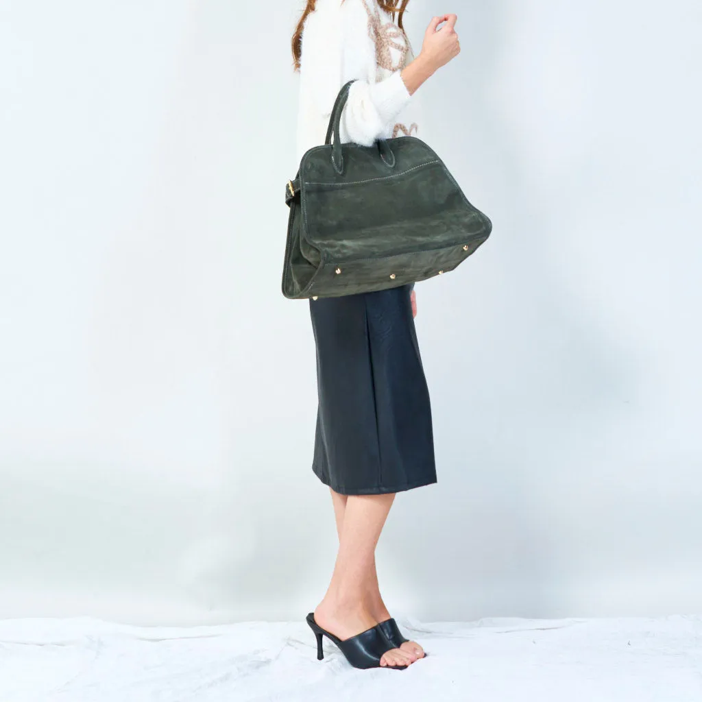 Elegant structured handbag with sturdy handles wholesale
