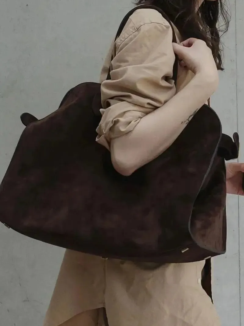 Henna | Luxe Suede Tote Bag with Timeless Elegance