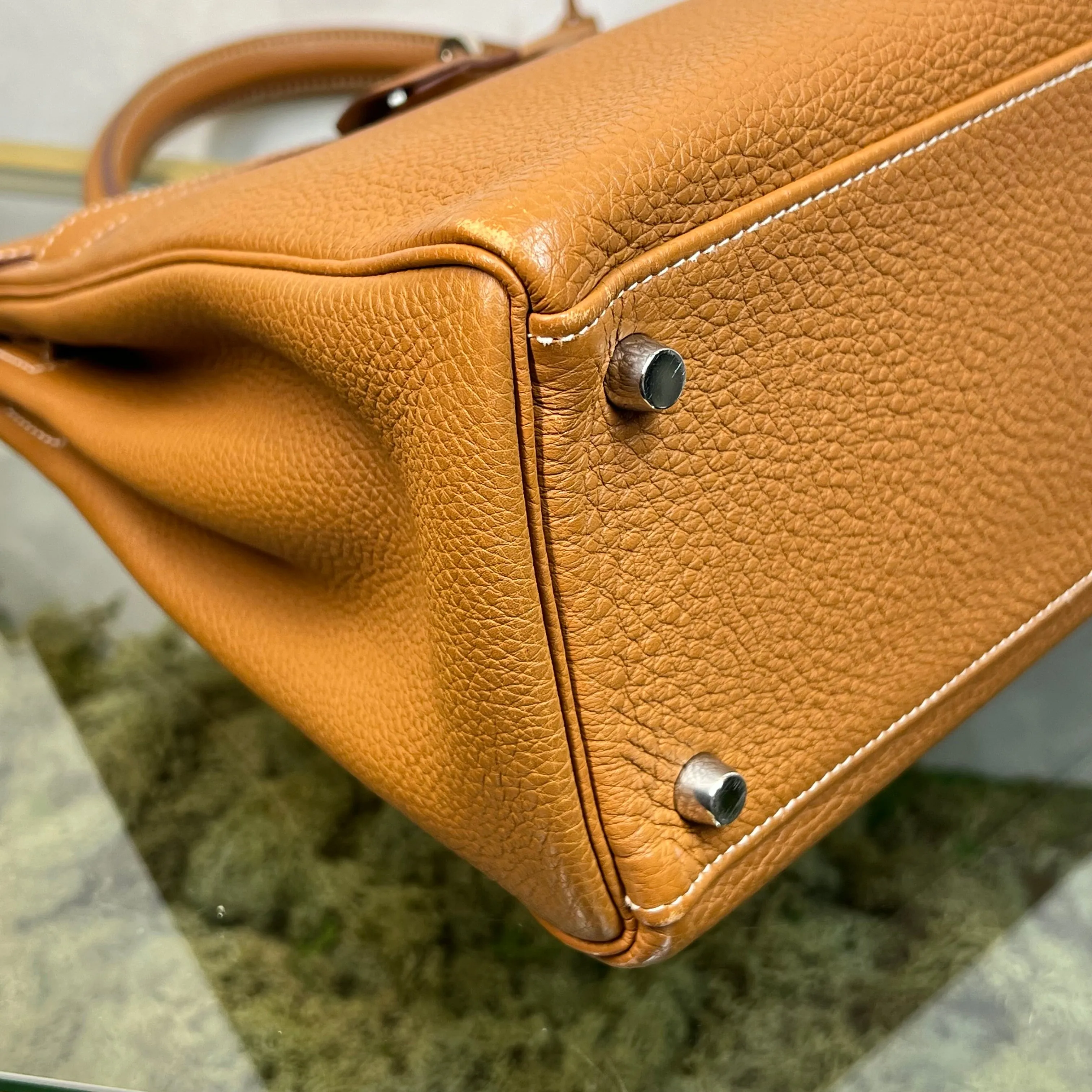 HERMES Kelly 32 Gold Togo Leather Top Handle Bag