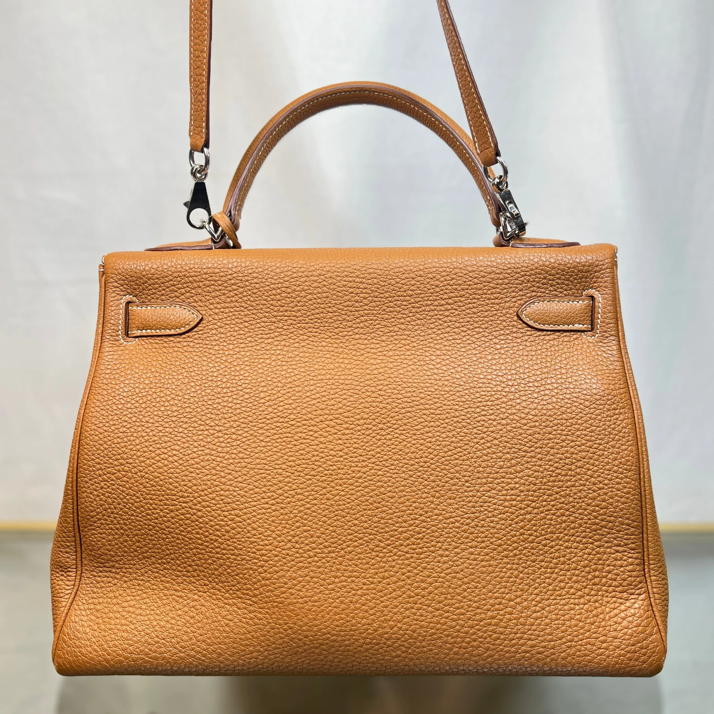 HERMES Kelly 32 Gold Togo Leather Top Handle Bag