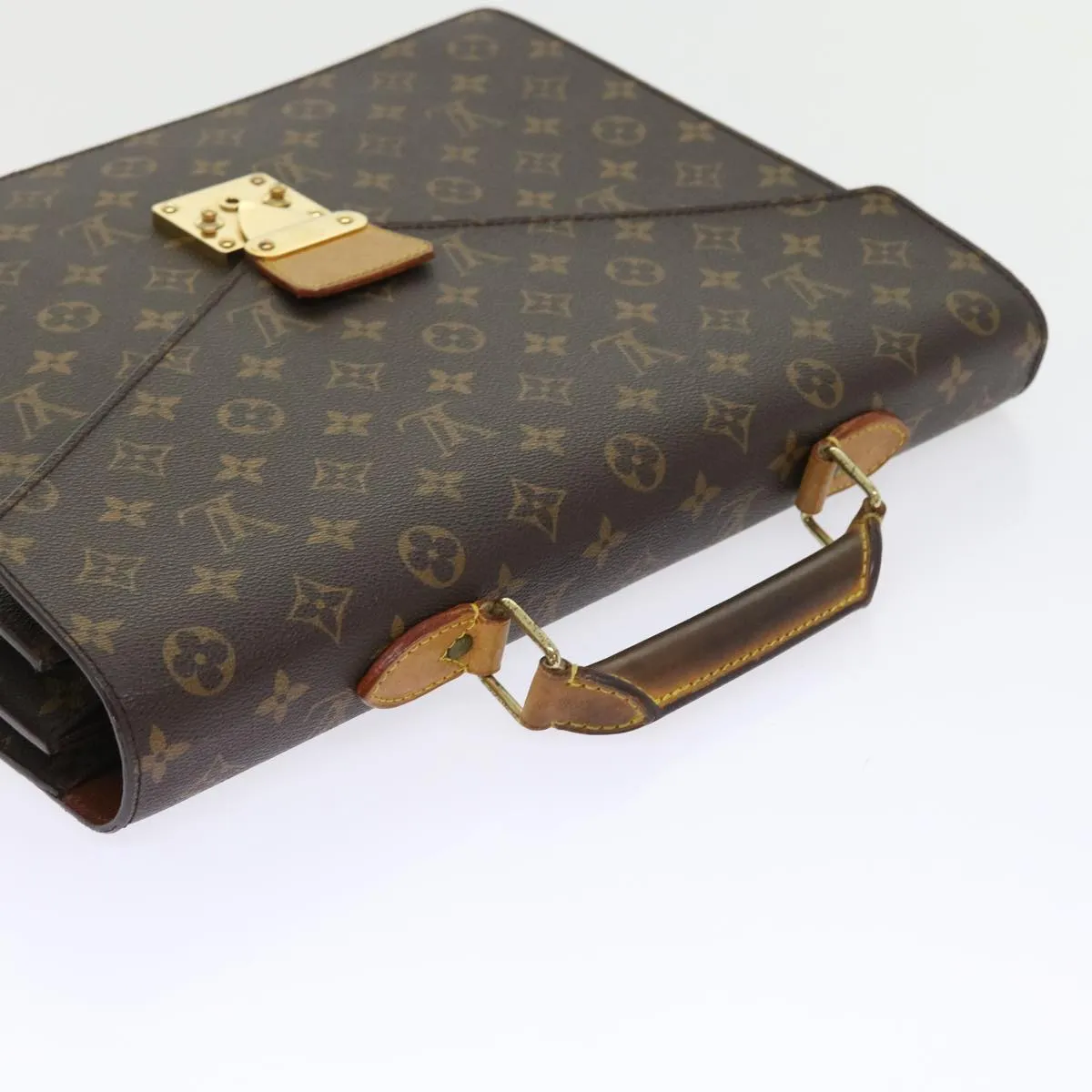 Louis Vuitton Serviette Conseiller  Canvas Handbag ()