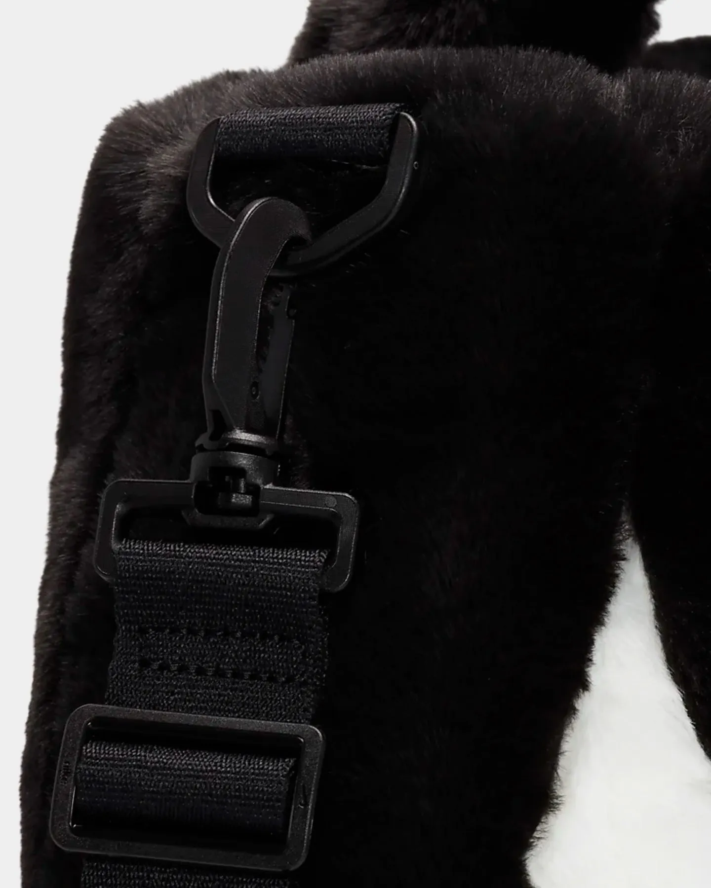Nike Nike Sportswear Faux Fur Tote Black/Black