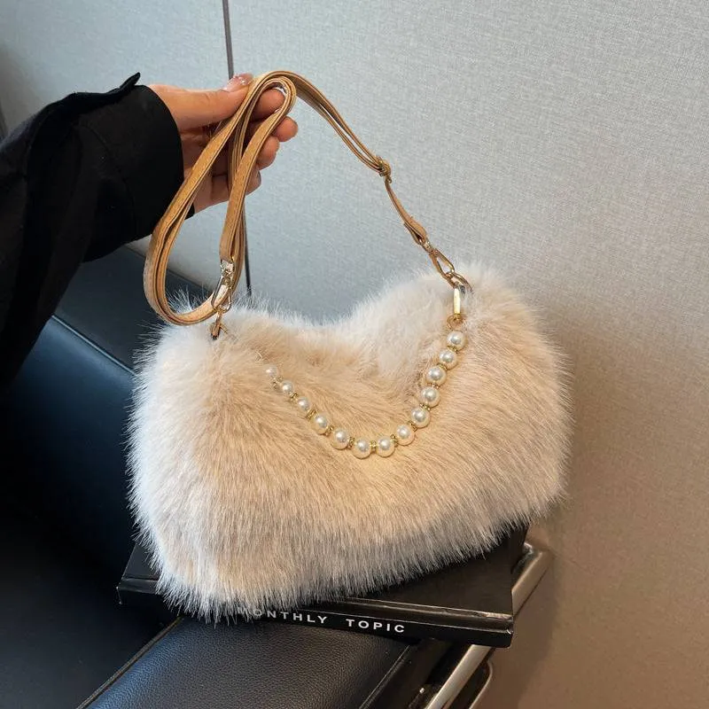 Plush Pearl Chain Shoulder Bag – Chic & Versatile for Autumn and Winter