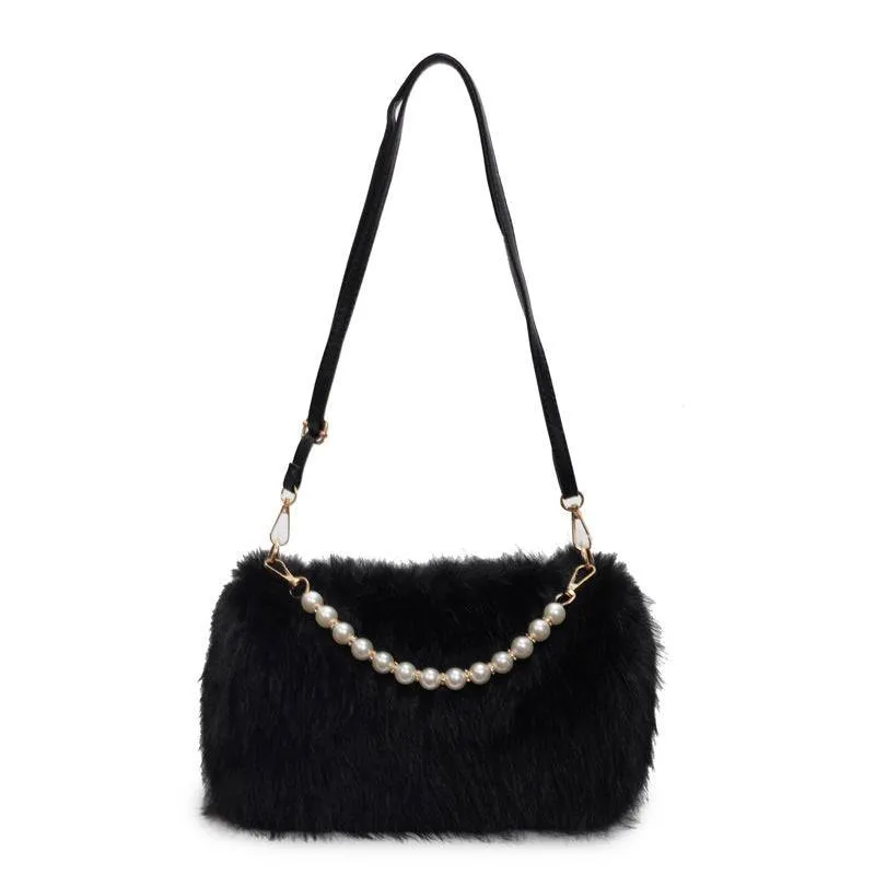 Plush Pearl Chain Shoulder Bag – Chic & Versatile for Autumn and Winter