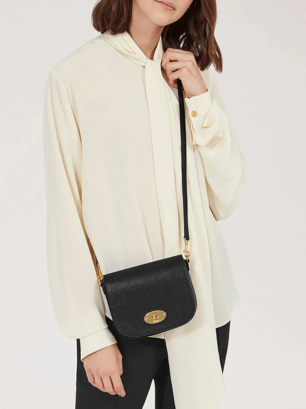 Small Darley Satchel Small Classic Grain (Black)