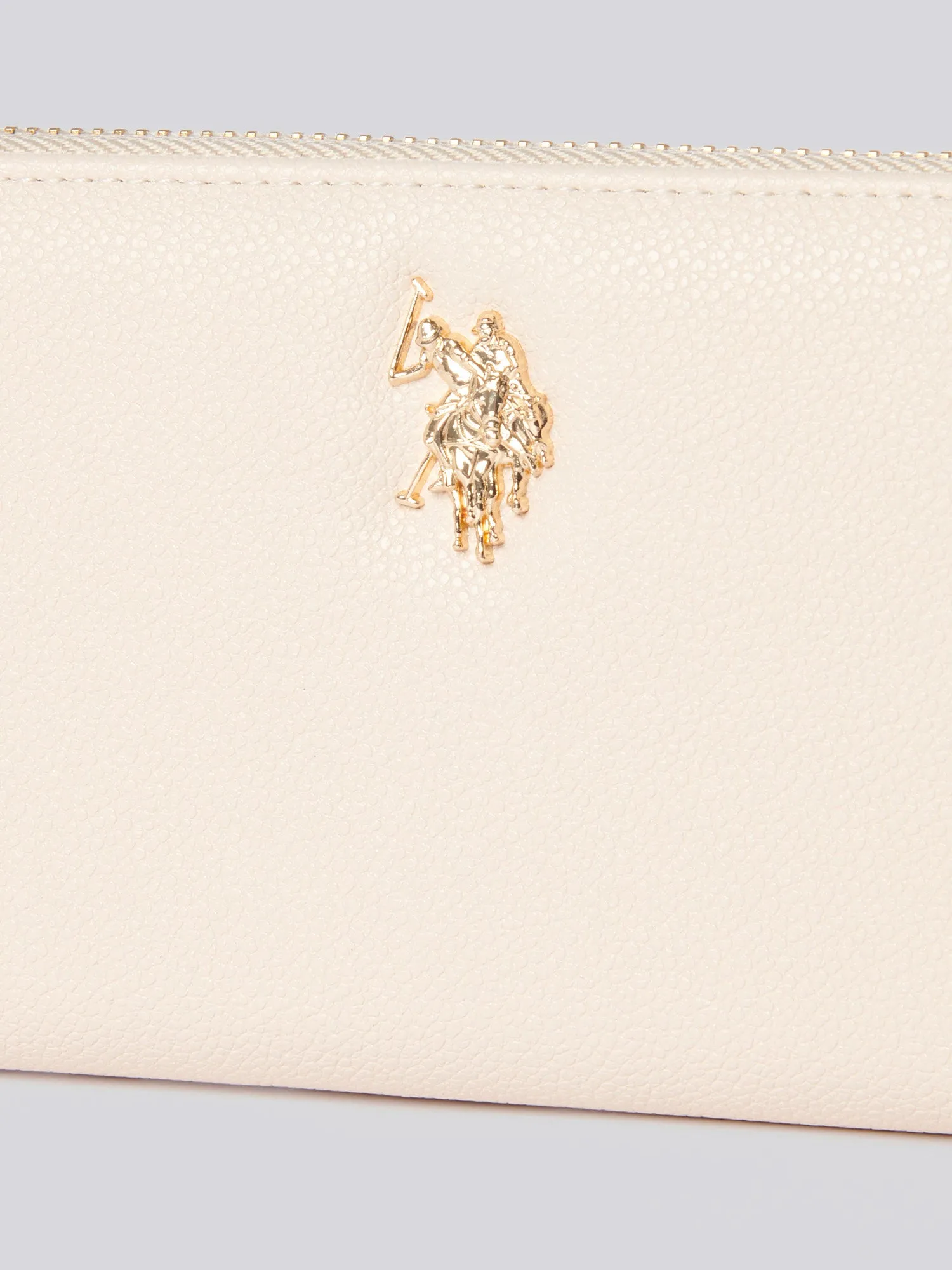 U.S. Polo Assn. Womens Jones Large Zip Around Wallet in Powder